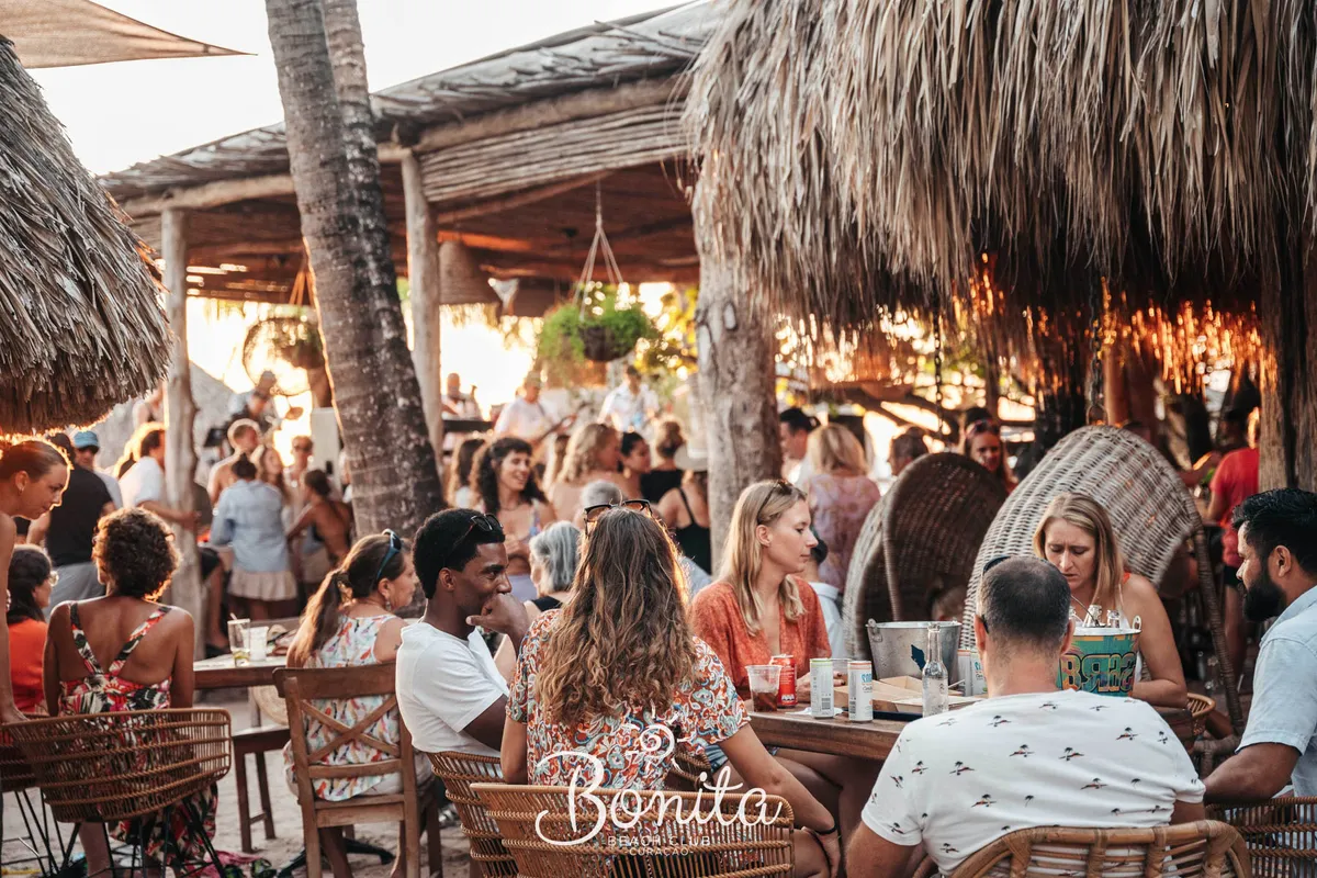 Bonita, Curaçao