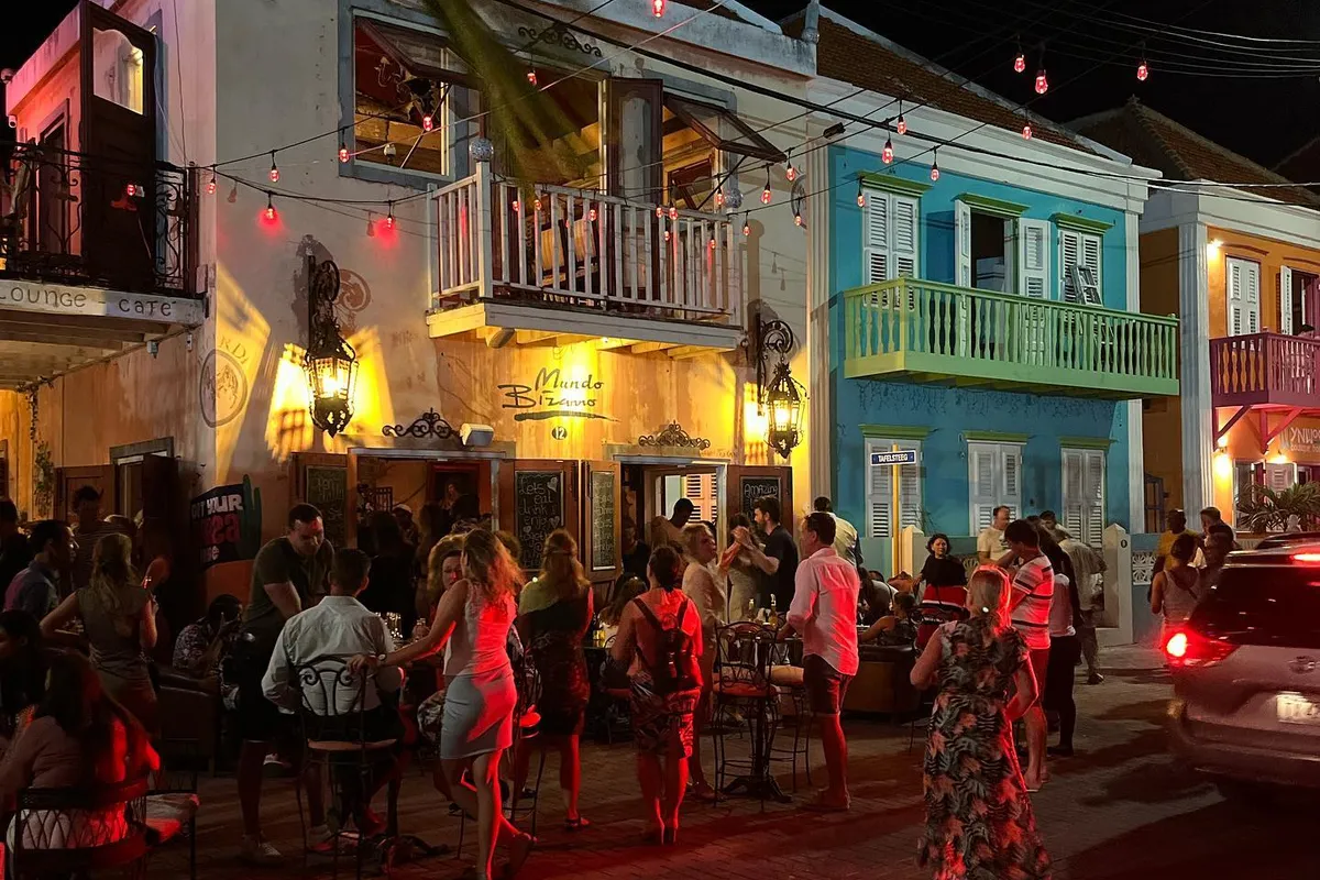 Mundo bizarro, Curaçao