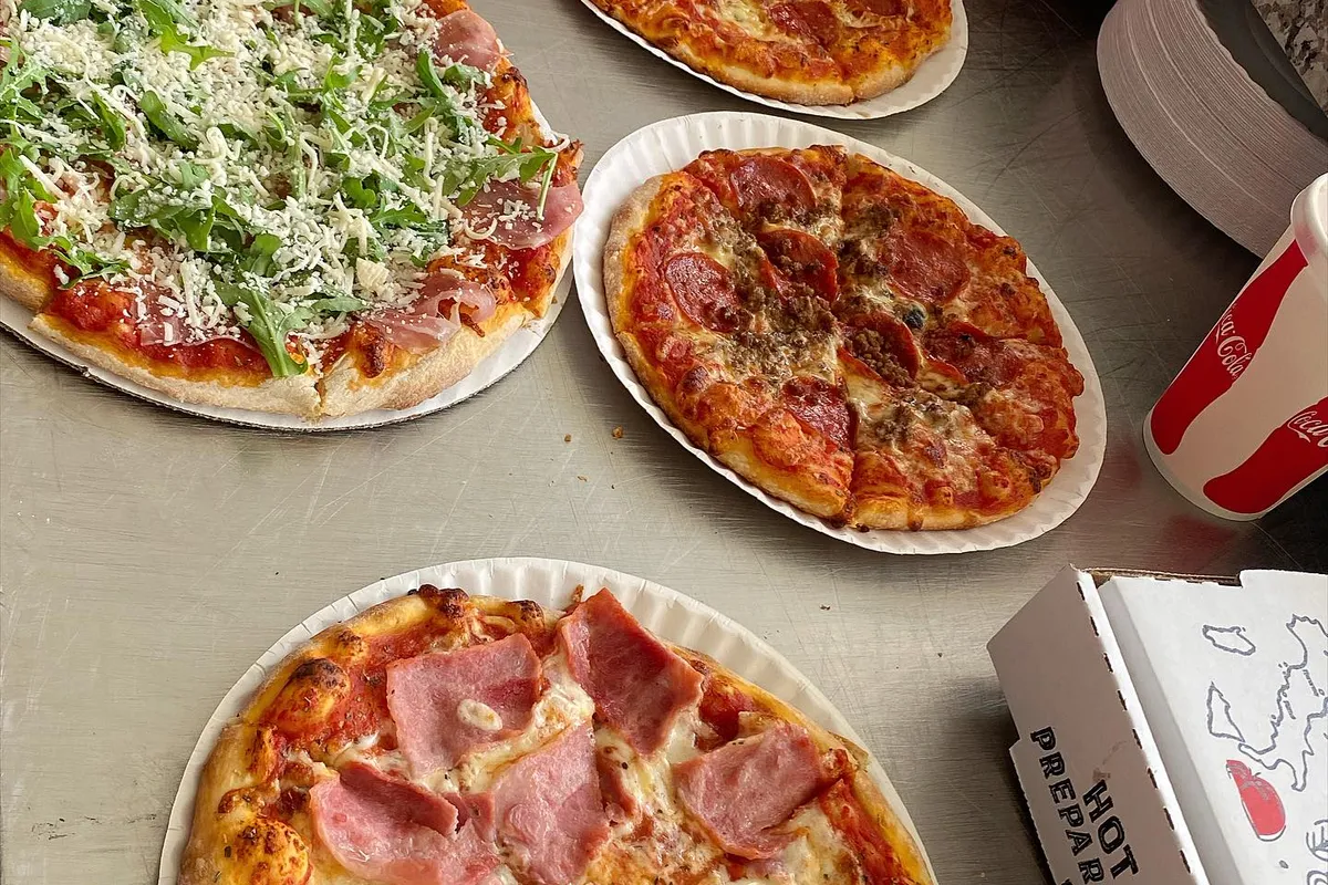 PizzaMia, Curaçao