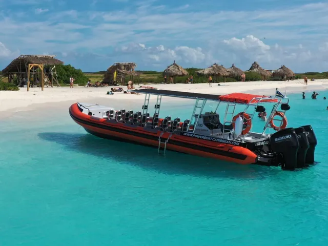 Powerboat tour