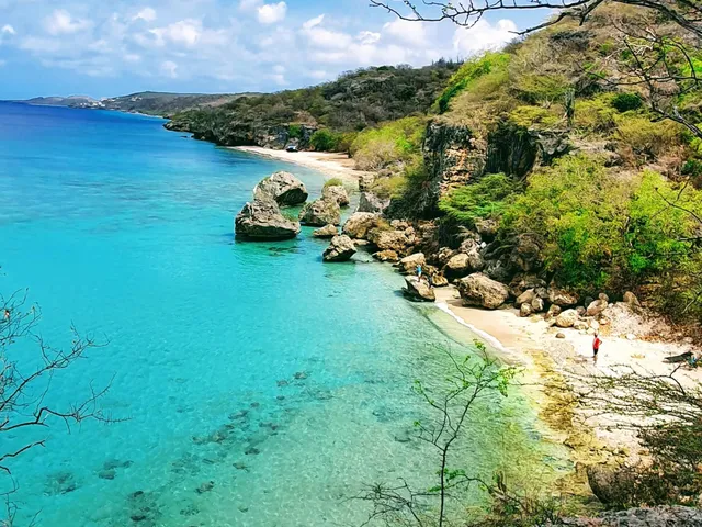 Playa Shon Mosa