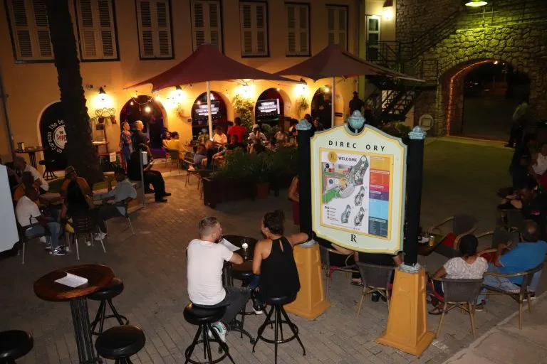 Sopranos Sportsbar, Curaçao