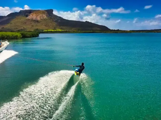Water skiing & Knee boarding