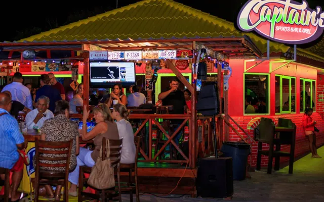 Captain's Sports Bar & Grill